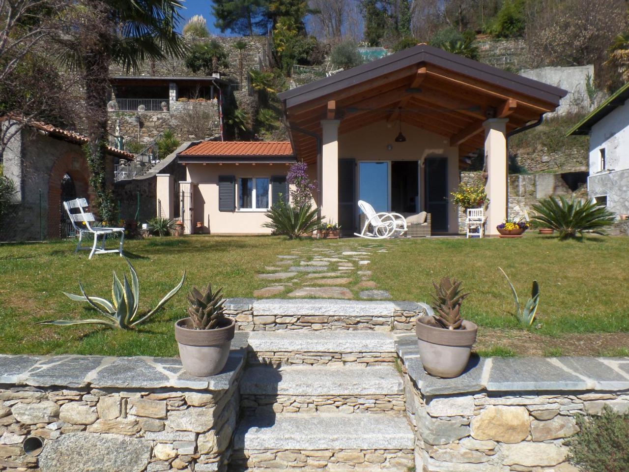 Villa La Briciola Lesa Exterior foto