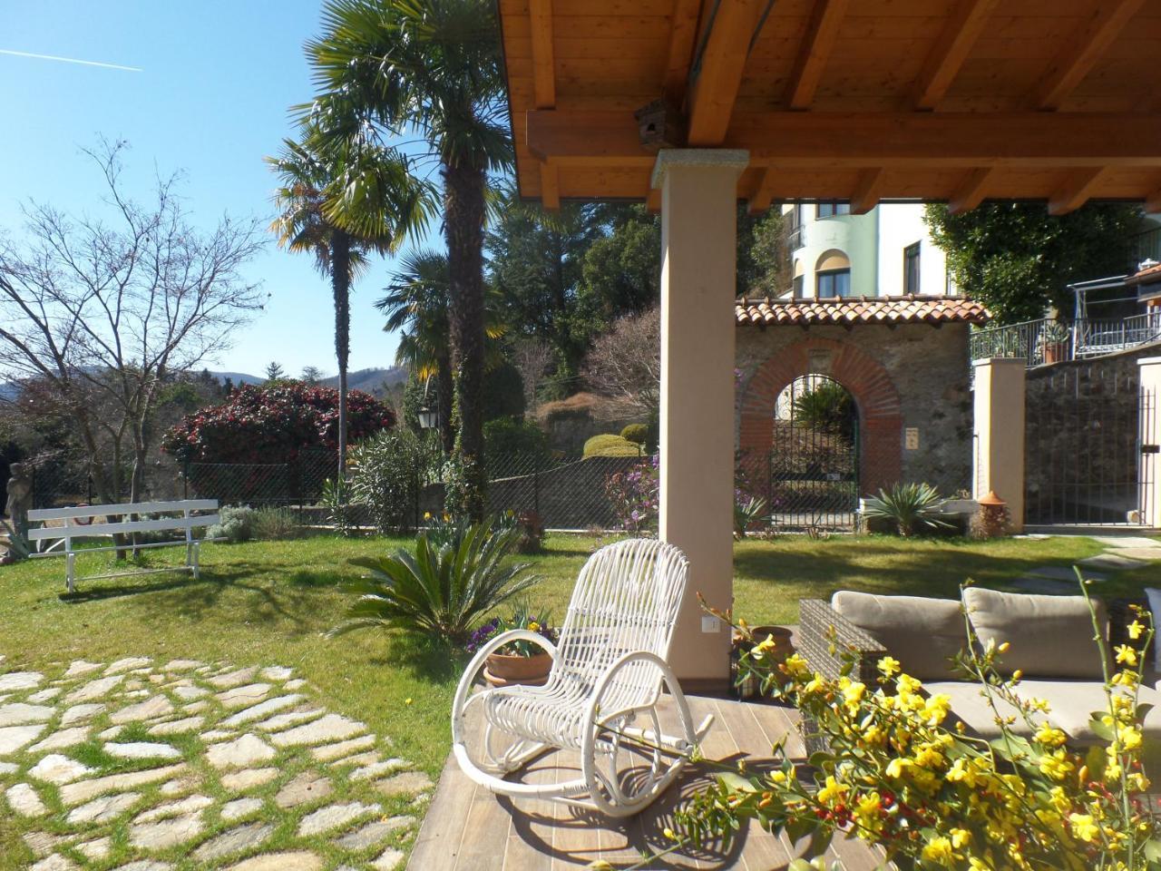 Villa La Briciola Lesa Exterior foto