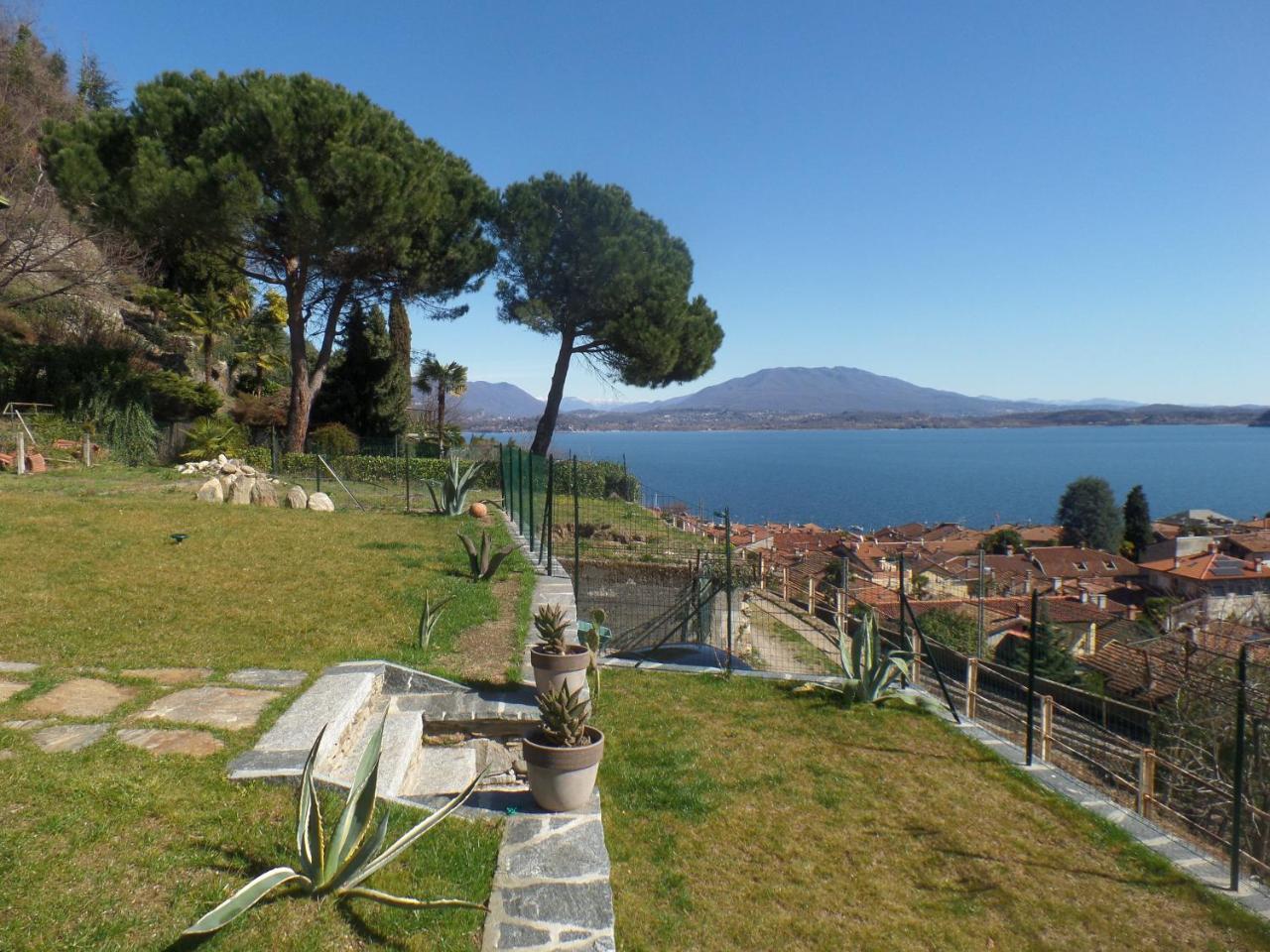 Villa La Briciola Lesa Exterior foto